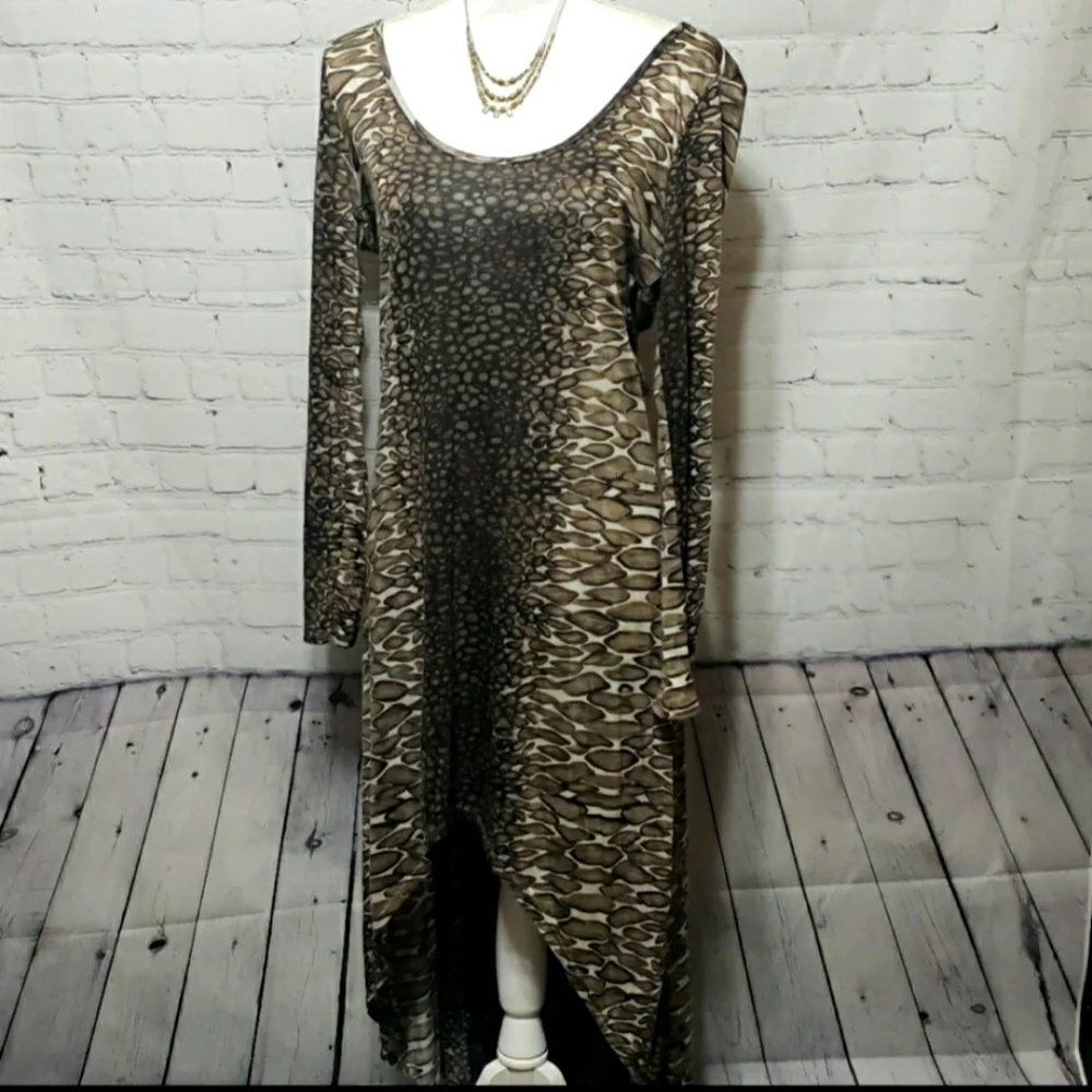 NWT Romeo & Juliet Couture Sz L Hi-Lo Dress - Picture 1 of 16